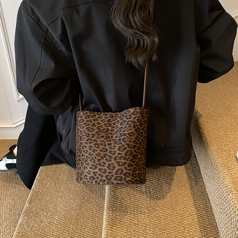 LEFTSIDE Design PU suede Leopa - Luxury Bags On Sale 评论和价格