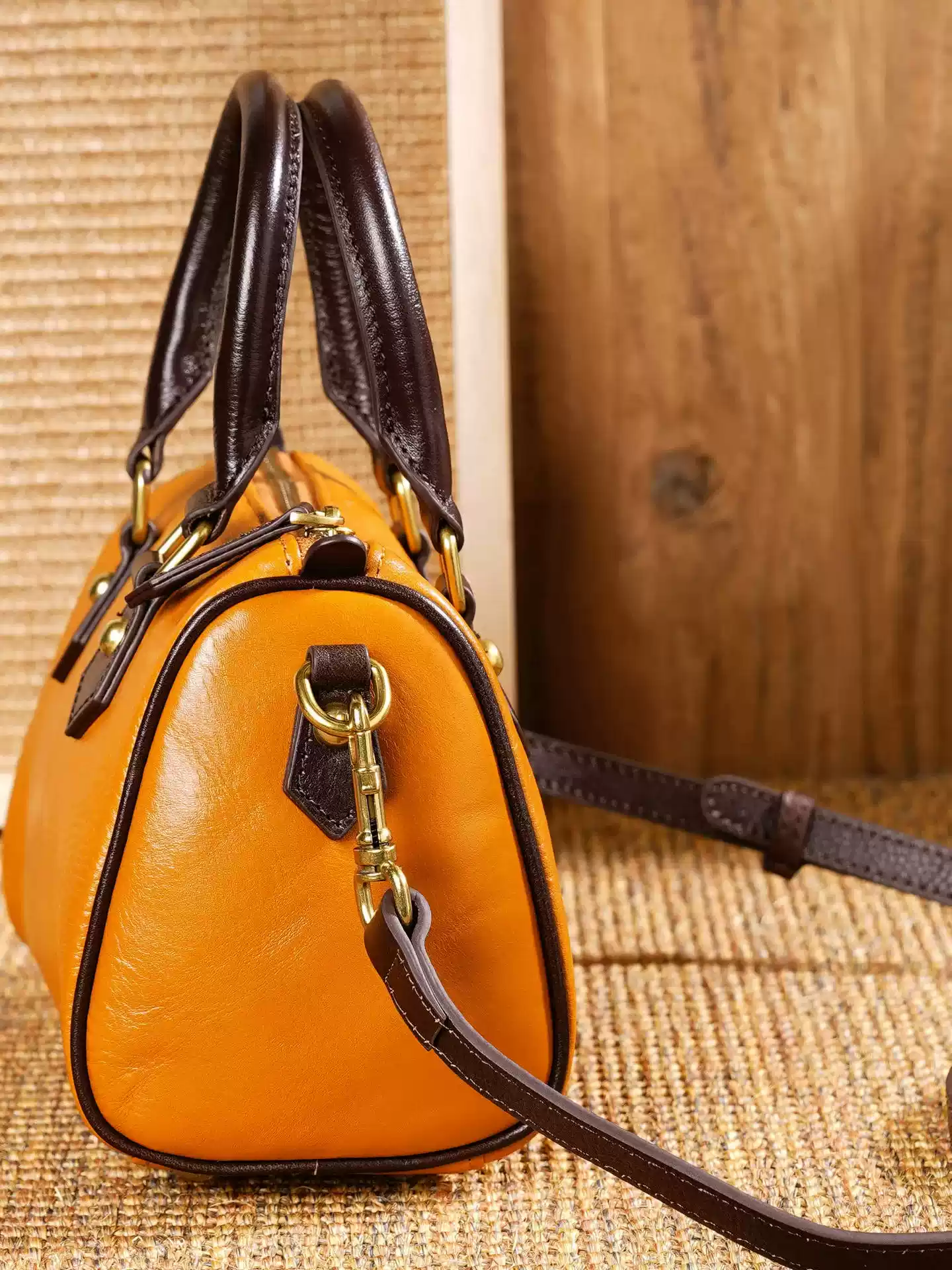 Classic Boston Shoulder Bags F - Luxury Bags That Are Affordable 评论和价格