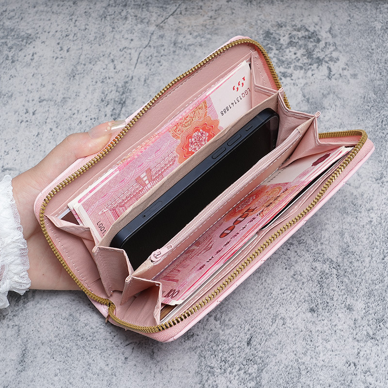 New Europe and the United Stat - Luxury Bags Europe 评论和价格
