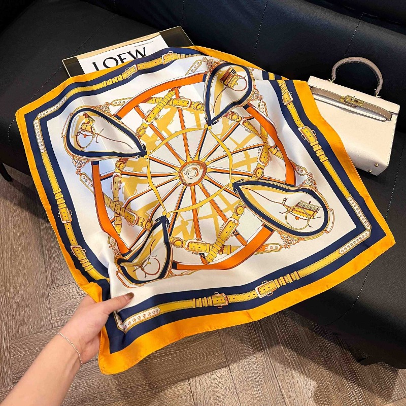 Luxury Design Skinny Silk Squa - Luxury Bags Design 评论和价格