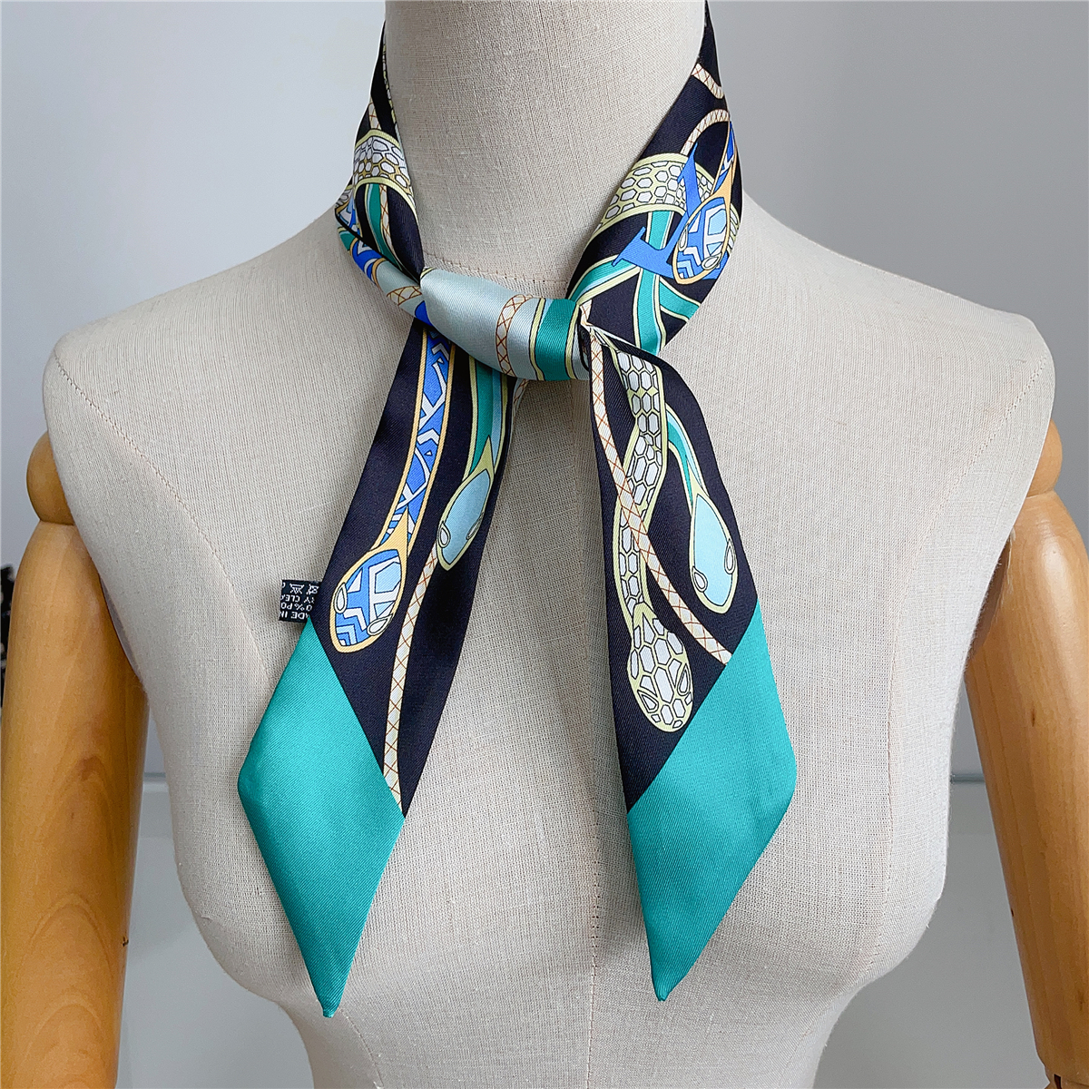 New Brand Design Colored Snake - Luxury Bags Design 评论和价格